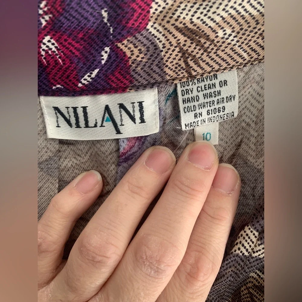 Womens Nilani VTG Floral Maxi Button Pleated Pockets  Cottage Feminine Skirt 10 - Picture 4 of 9